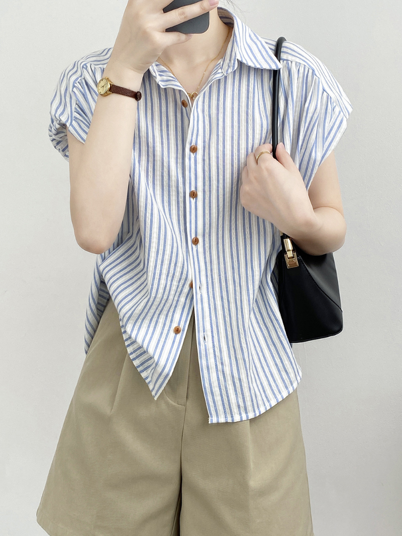 blouse model image-S1L7