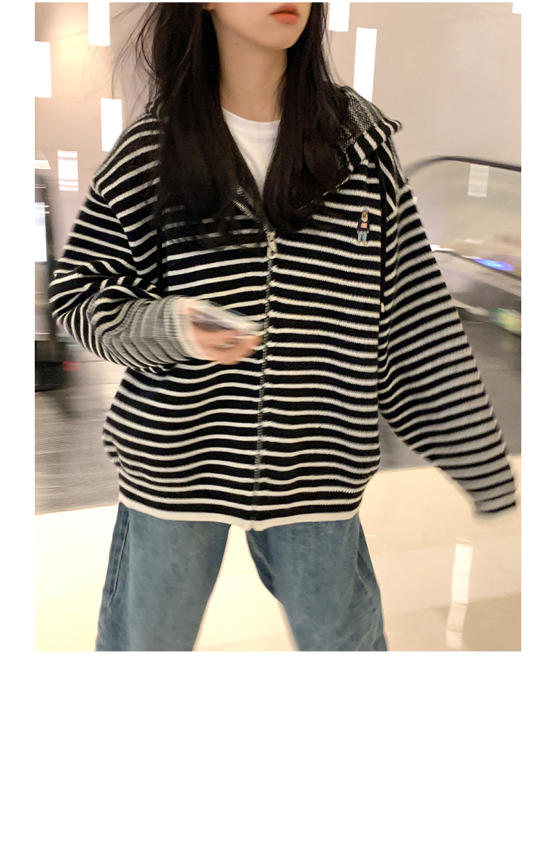 長袖Tシャツ モデル画像-S1L21