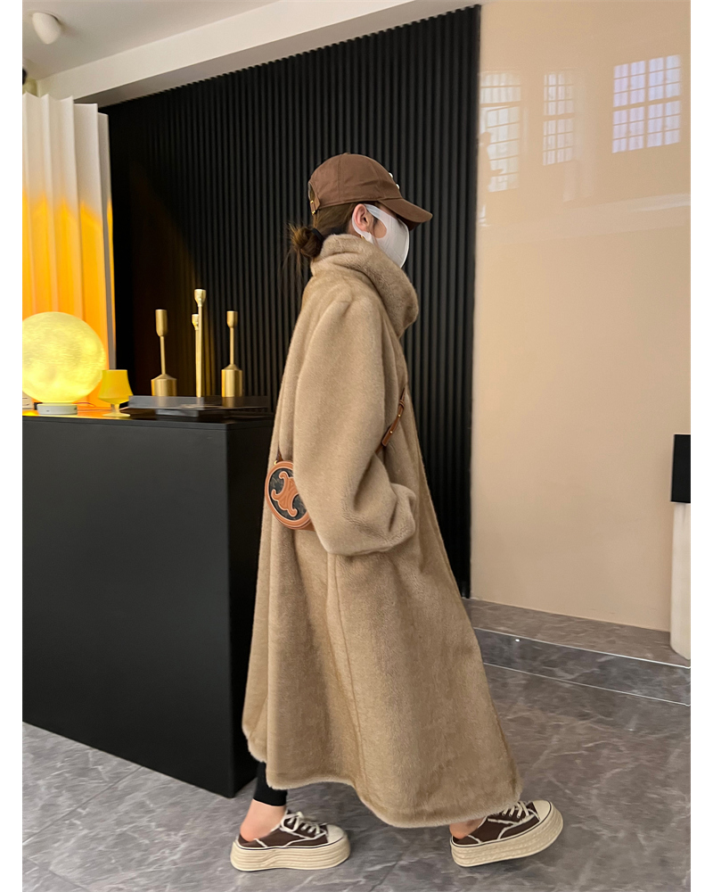coat model image-S1L49