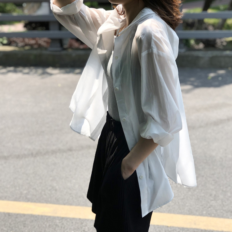blouse model image-S1L19