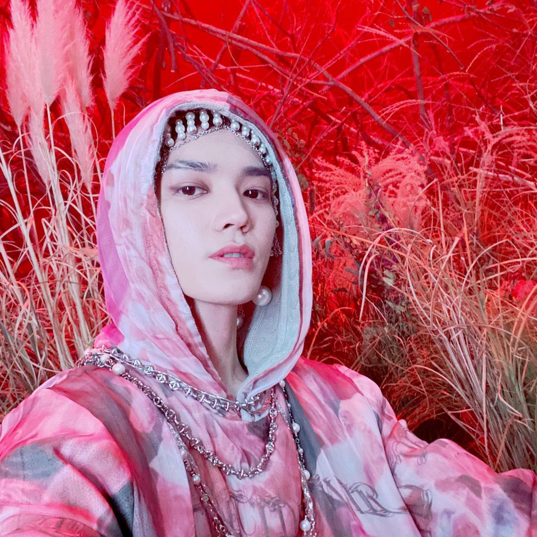 TAE YONG of NCT  Instagram Post