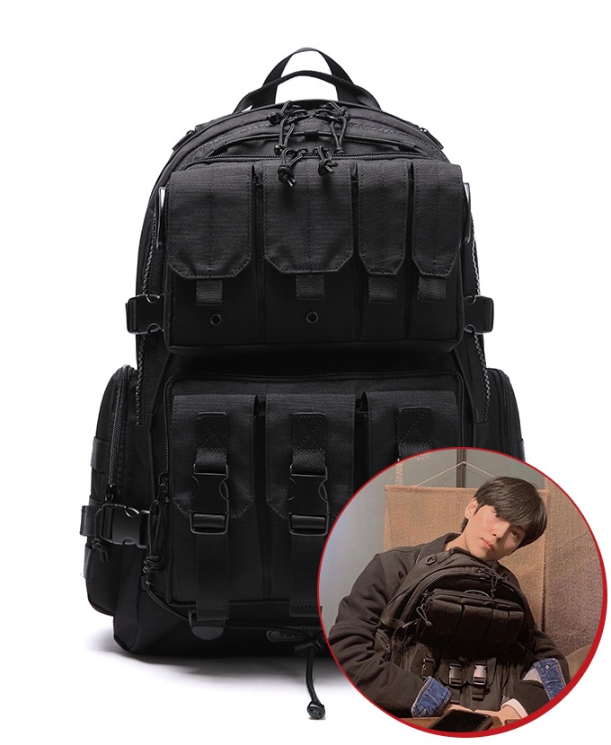 2022 DAYLIFE TECH PLUS BACKPACK (BLACK)リュックサック