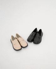Contrast Stitched Loafers