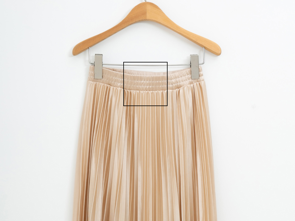 long skirt cream color image-S1L59