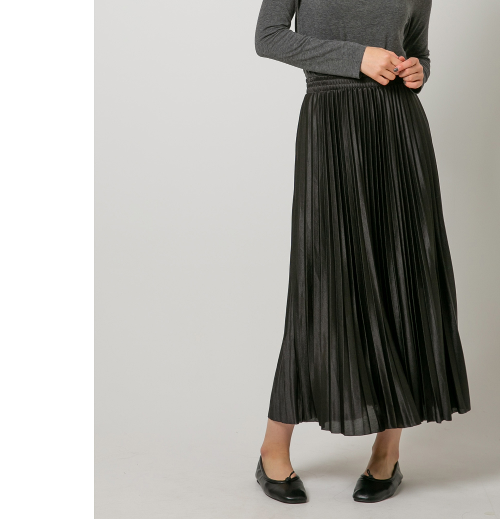long skirt model image-S1L17