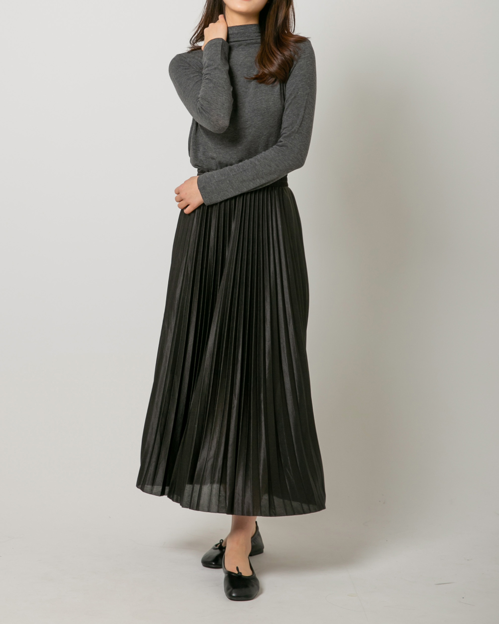 long skirt model image-S1L26