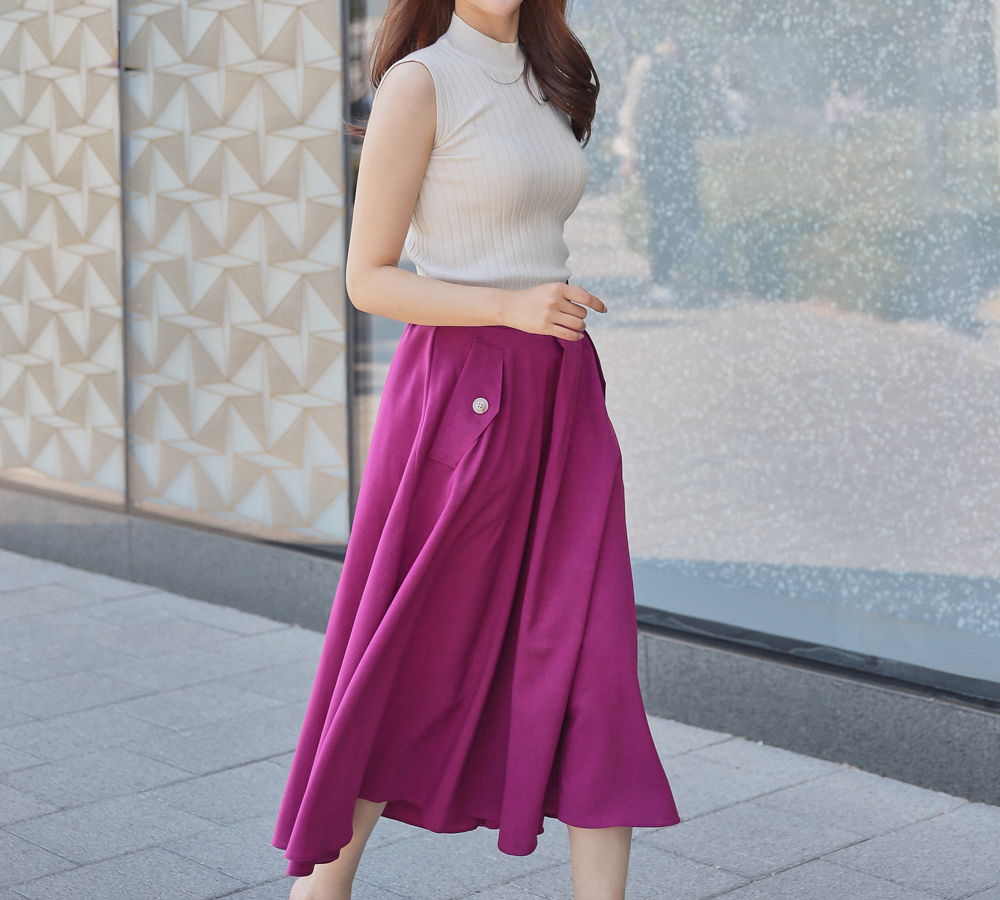 mini skirt model image-S1L15