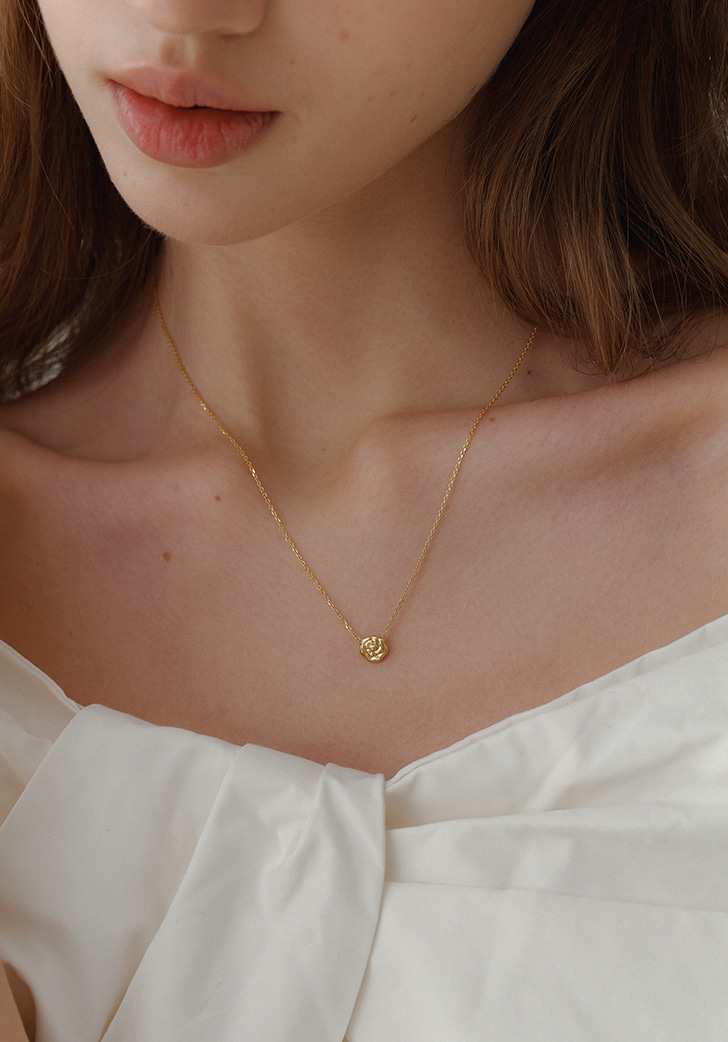 Deep Rose Petit Necklace - Gold