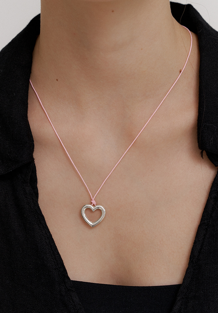 [3차 재입고] [EXCLUSIVE] white love strap necklace (pink) (Silver 925)