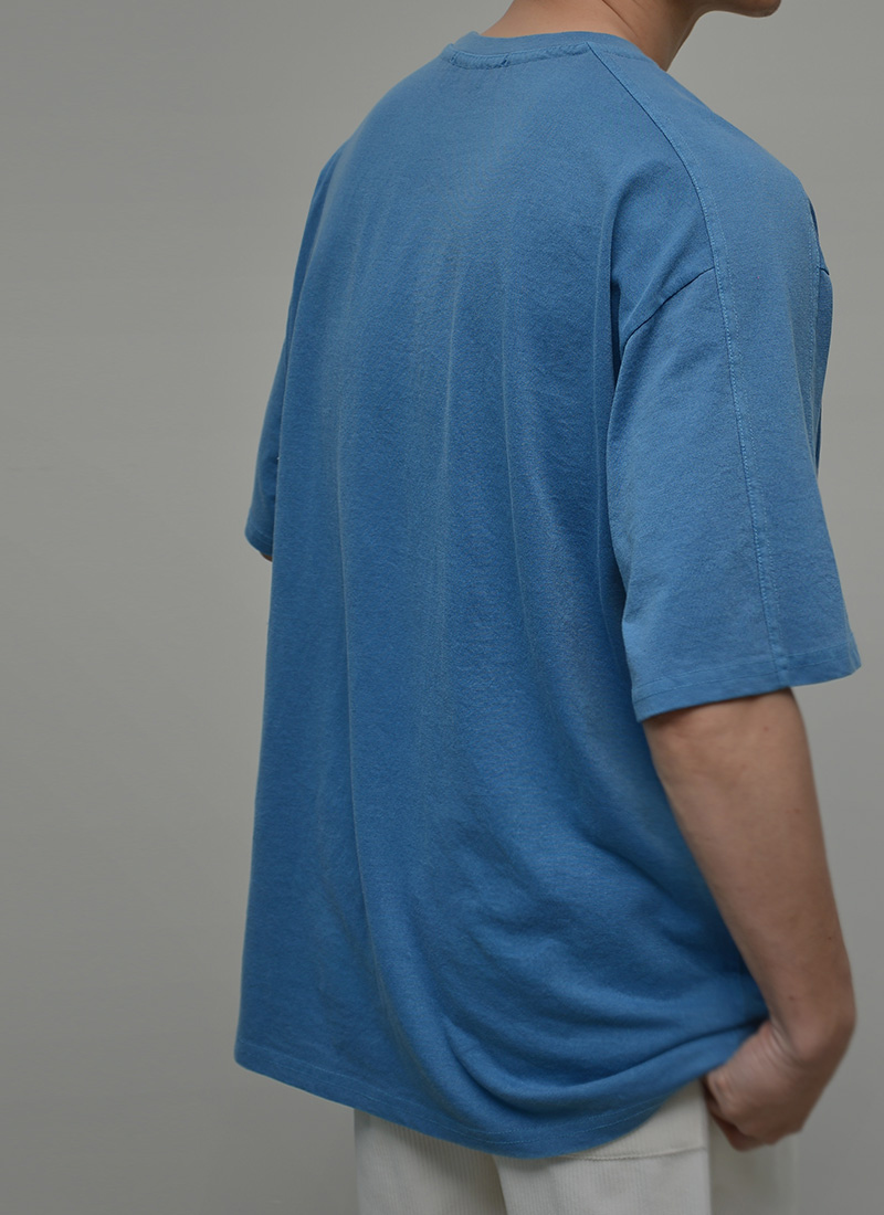 반팔 티셔츠 모델 착용 이미지-S19L20