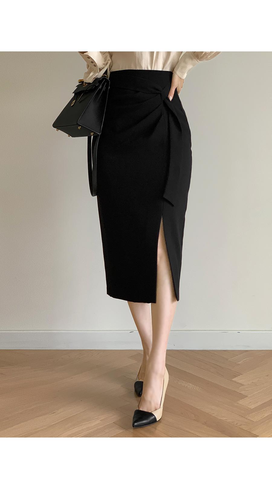 ハグオーワー♡フランスパリ♡レジュロン♡すみれヴァイオレットコサージュ♡バッジ LOVEPARIS