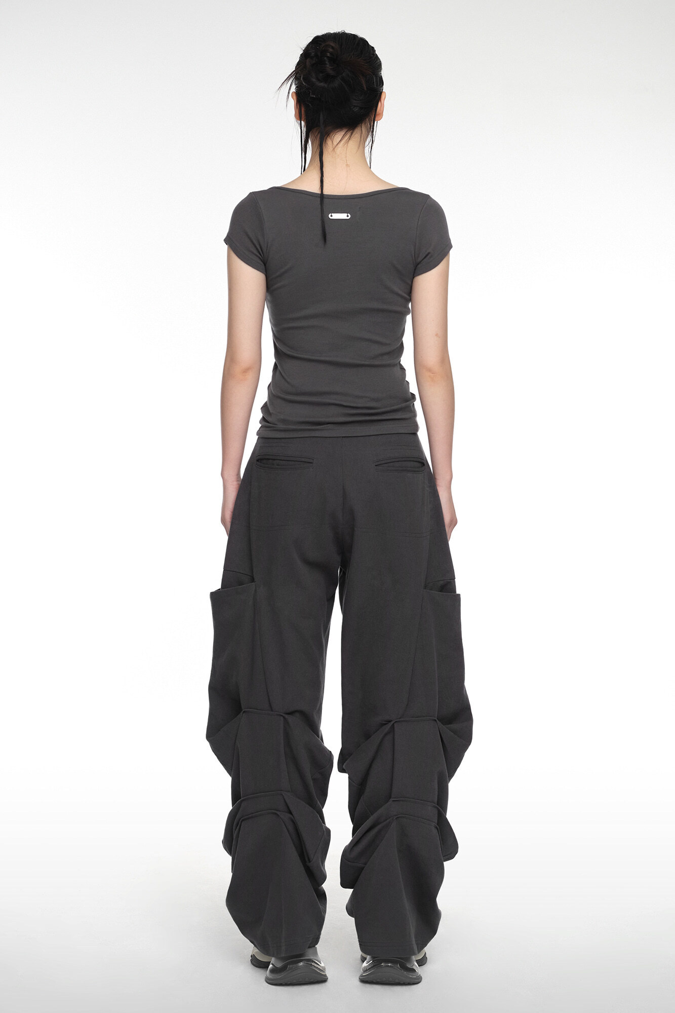 PINTUCK WIDE PANTS (UNISEX) CHARCOAL - NACHE