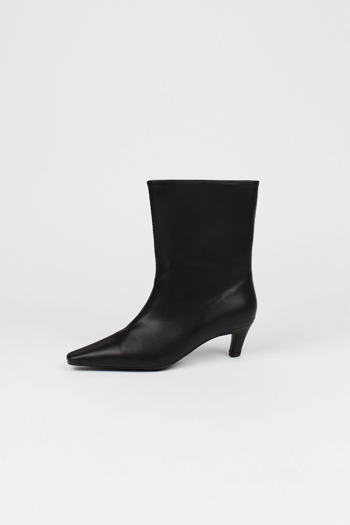 POINTED HALF BOOTS