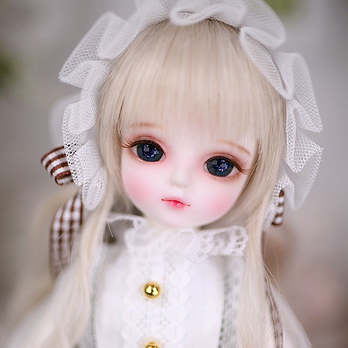 ball jointed doll dollsn amber
