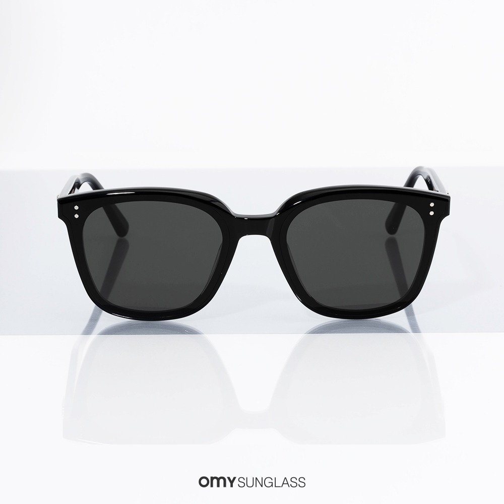 젠틀몬스터 퀸 QUEEN 01 블랙 깔끔한 사각 플랫바 여성 패션 선글라스