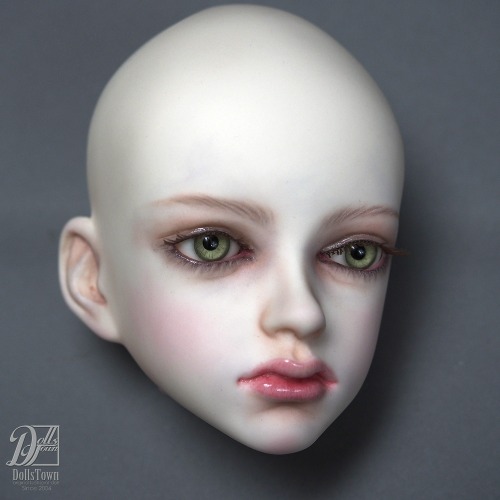 ShinBi head&amp;17yr vision body freshskin with head makeup on