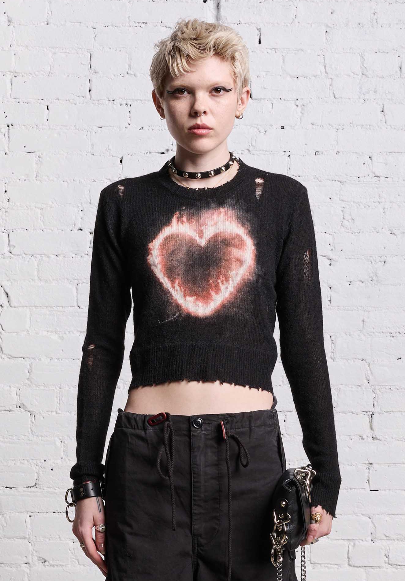 [ONLY OFFLINE STORE] FLAMING HEART BABY CREWNECK, FLAMING HEART ON BLACK