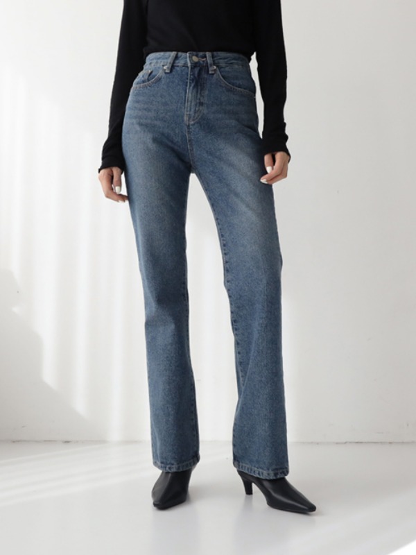 Fleece-Lined Semi-Bootcut Jeans
