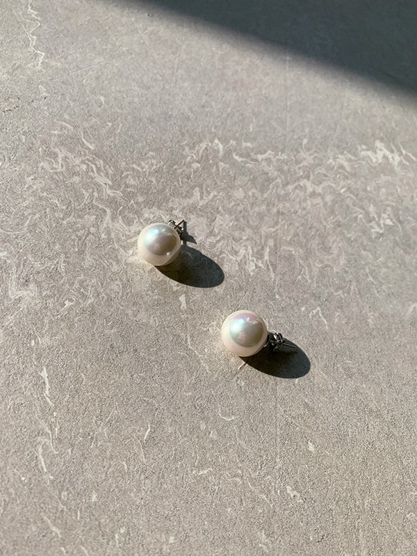 Synthetic Pearl Stud Earrings