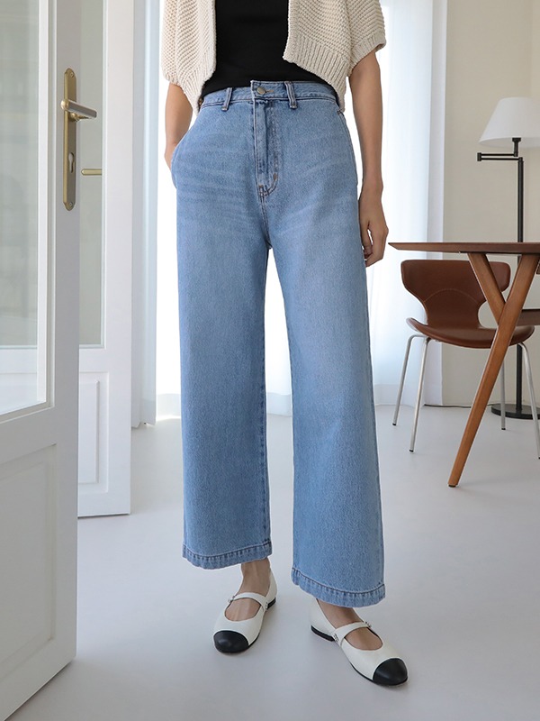 35449 Wide Washed Jeans