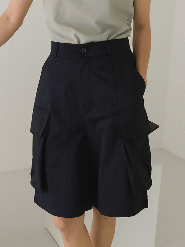 35551 Solid Tone Knee Length Wide Leg Shorts