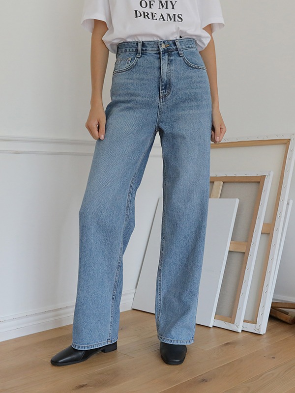 35972 Straight Cut Jeans