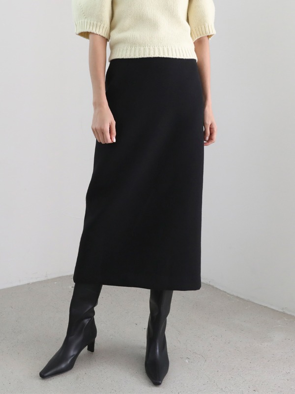 36309 High-Waisted Long Skirt