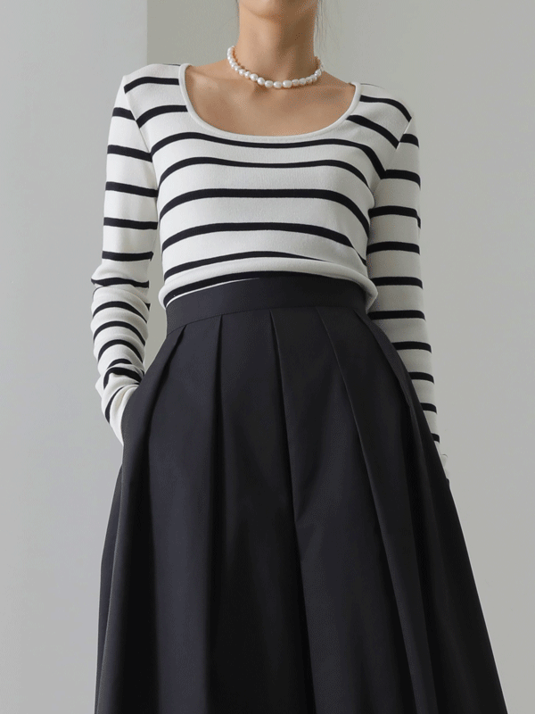 36622 Rounded Square Neck Stripe Knit Top