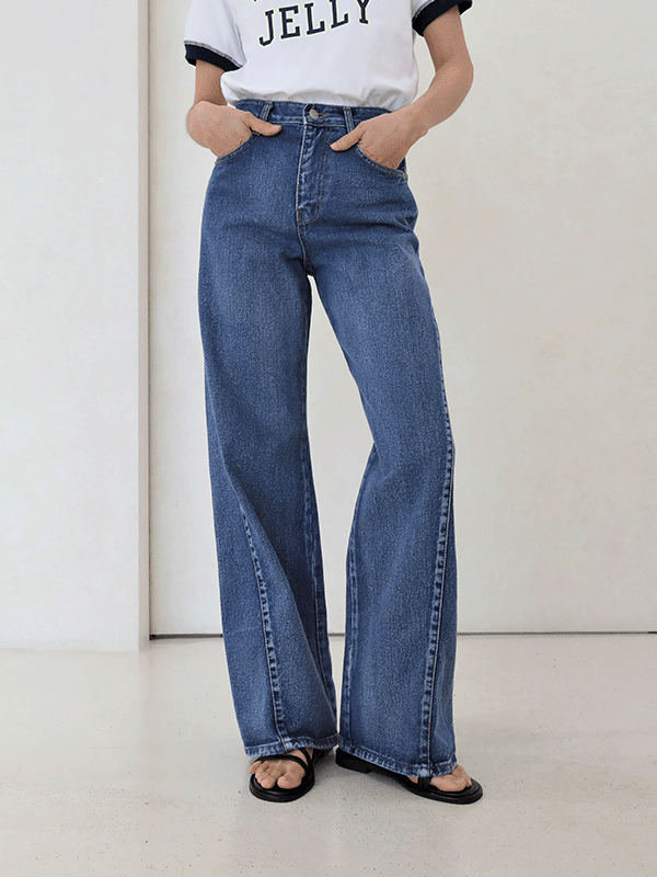 36867 Straight Cut Washed Jeans