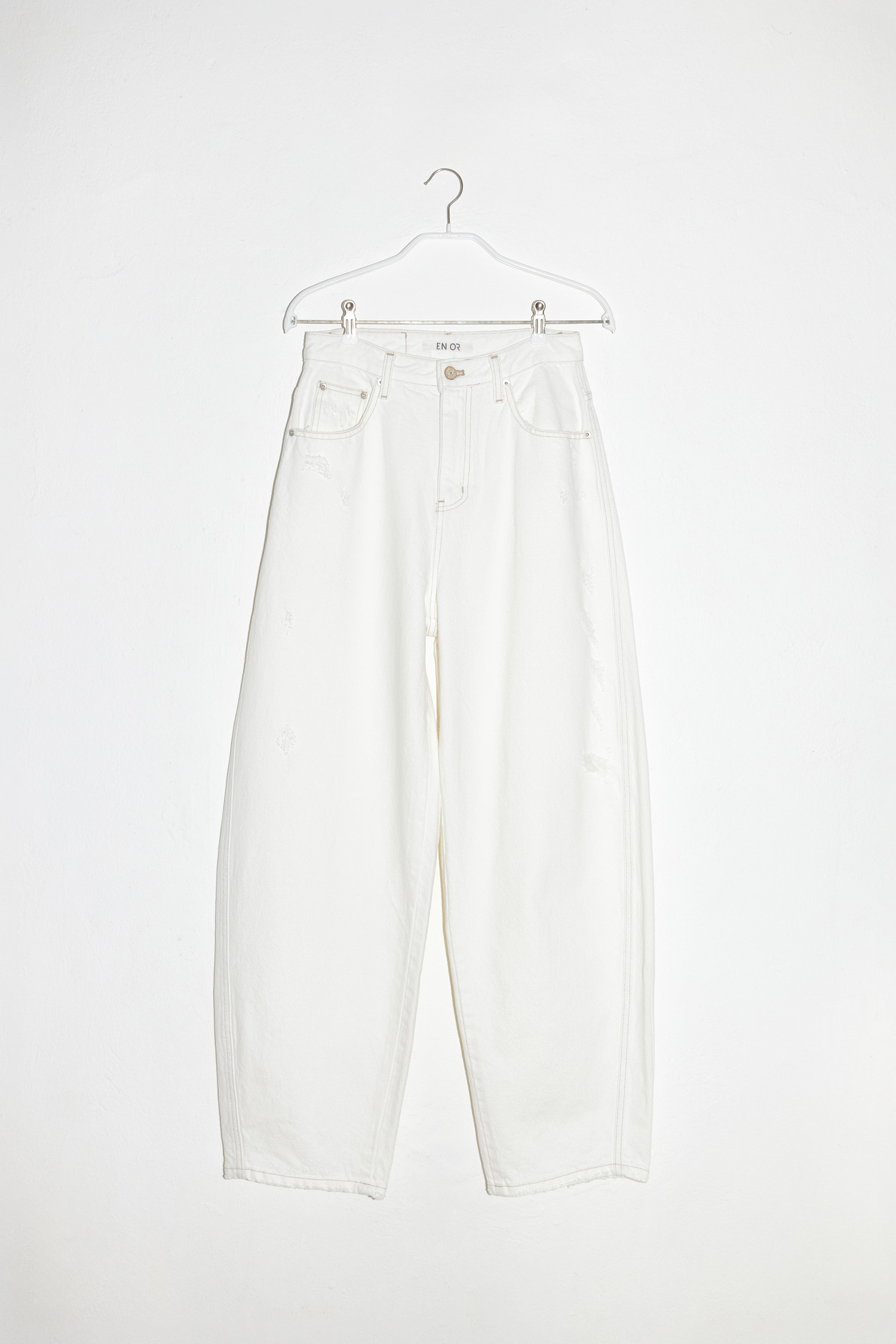 CURVED WIDE DENIM PANTS - WHITE