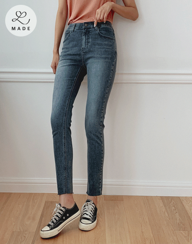 Edge Span Gray Jeans