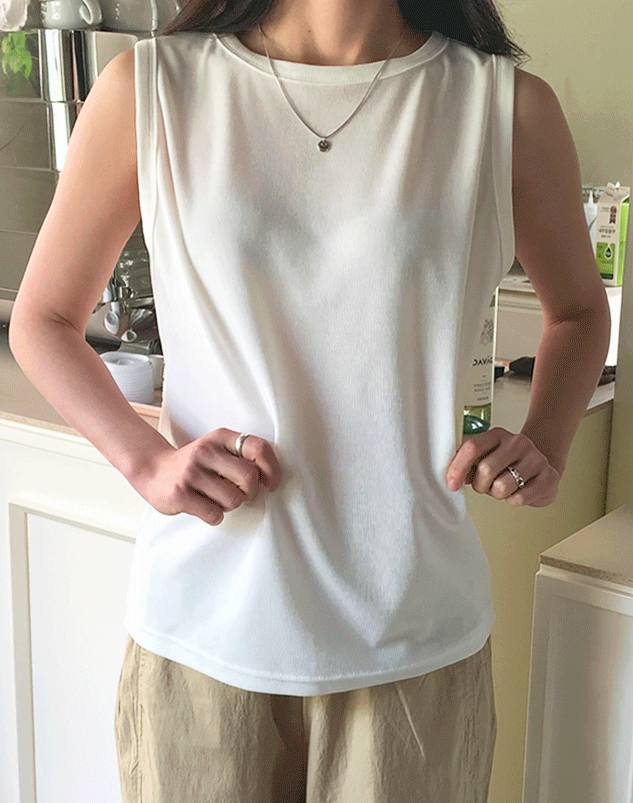 a sleeveless torson spandex sleeveless shirt