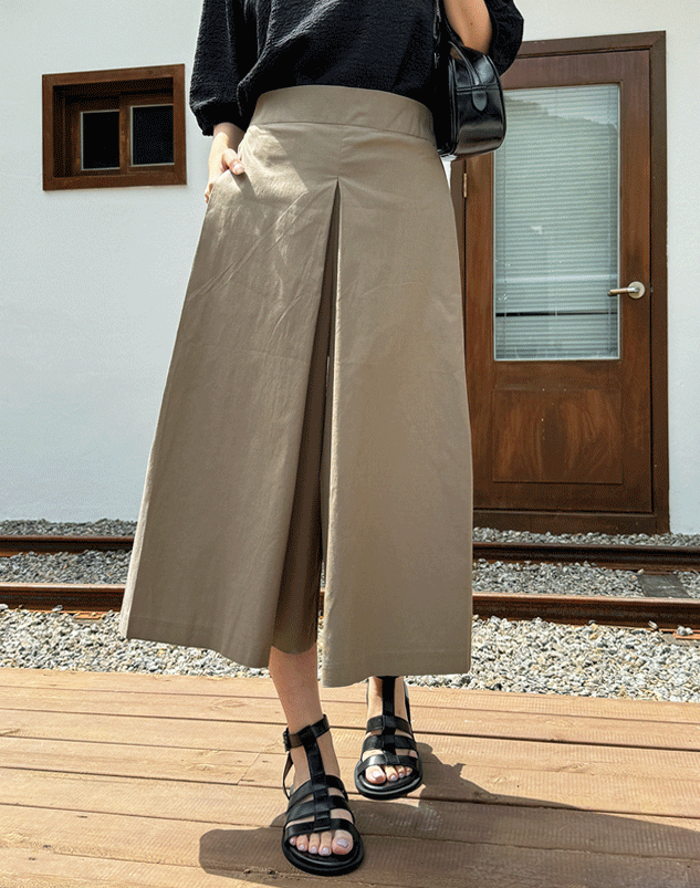 Hayden back-banding skirt pants