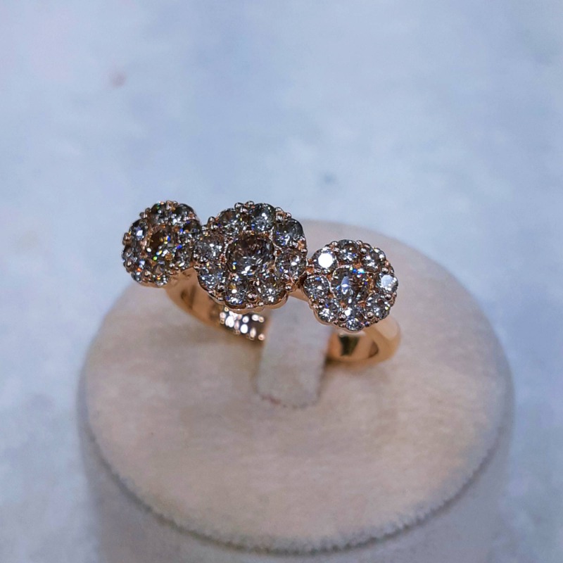 Blooming Brilliance: Yaffie 1ct TDW White Gold Triple Flower Diamond Ring