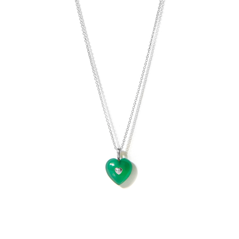 VERY VINTAGE GREEN CHALCEDONY SILVER HEART PENDANT NECKLACE