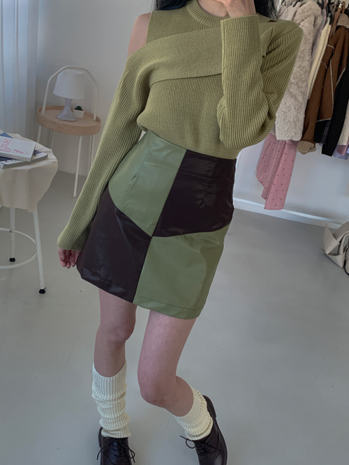 CUT LEATHER CHESS SKIRT(GREEN, BLACK 2COLORS!)