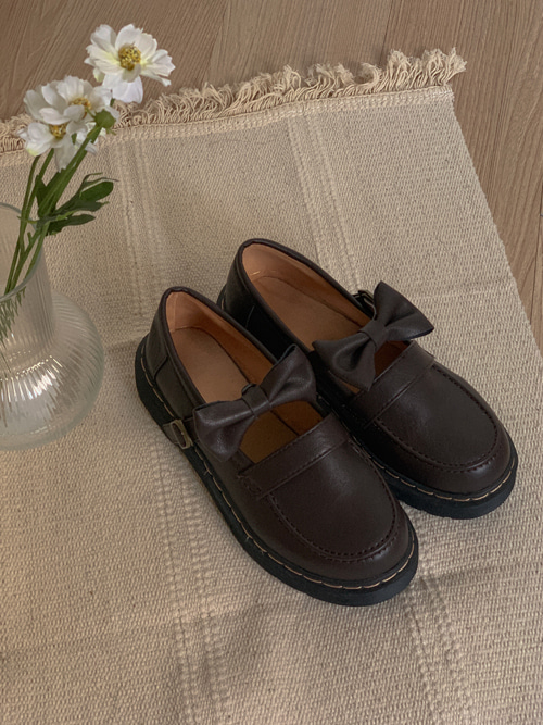 RIBBON POINT LEATHER LOAFER(BROWN, BLACK 2COLORS!)