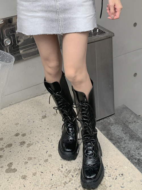LACE UP WALKER BOOTS