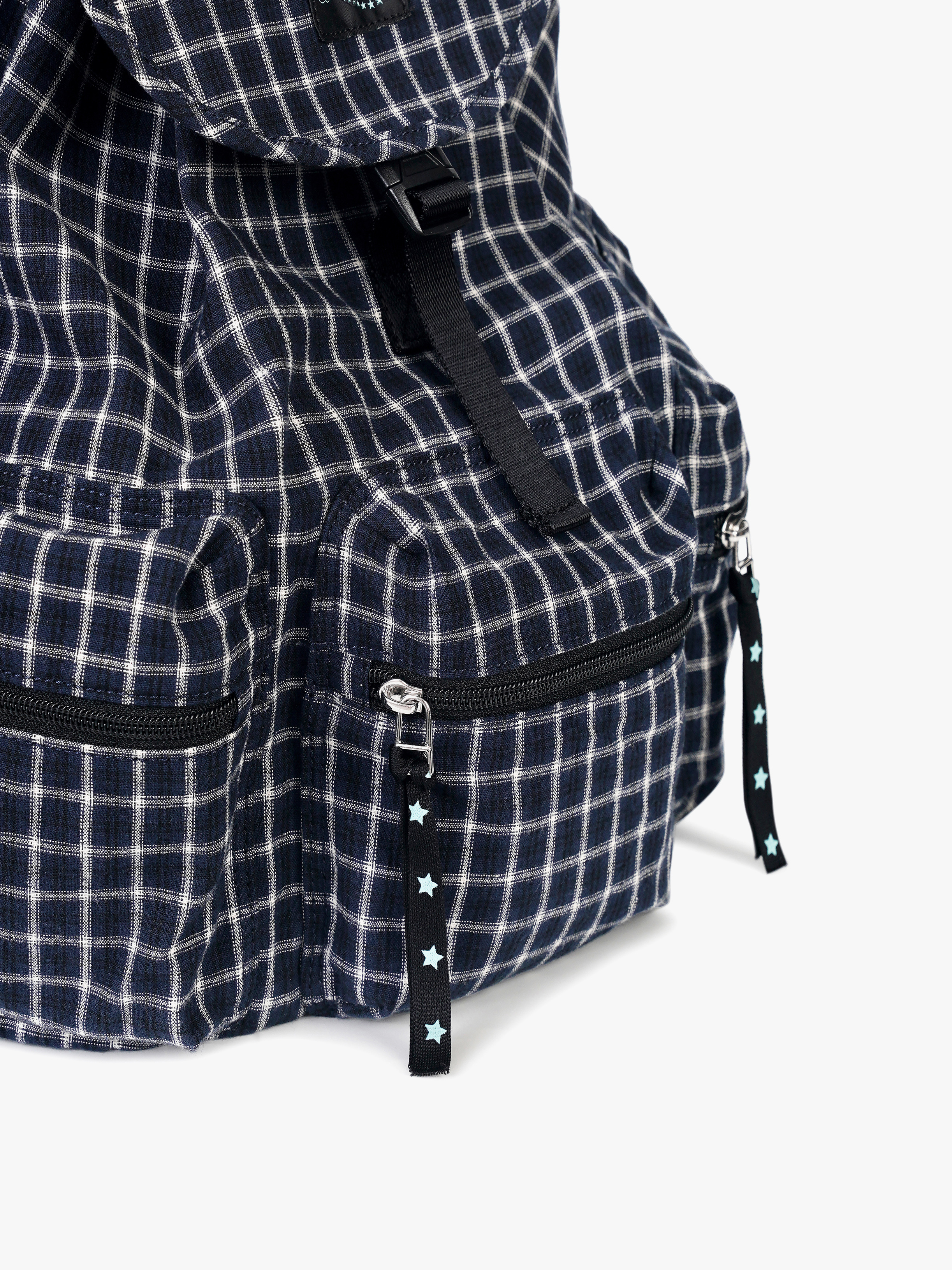 BERRY POCKET BACKPACK LARGE - CHECK NAVY - Fennec BERRY POCKET BACKPACK LARGE - CHECK NAVY - Fennec