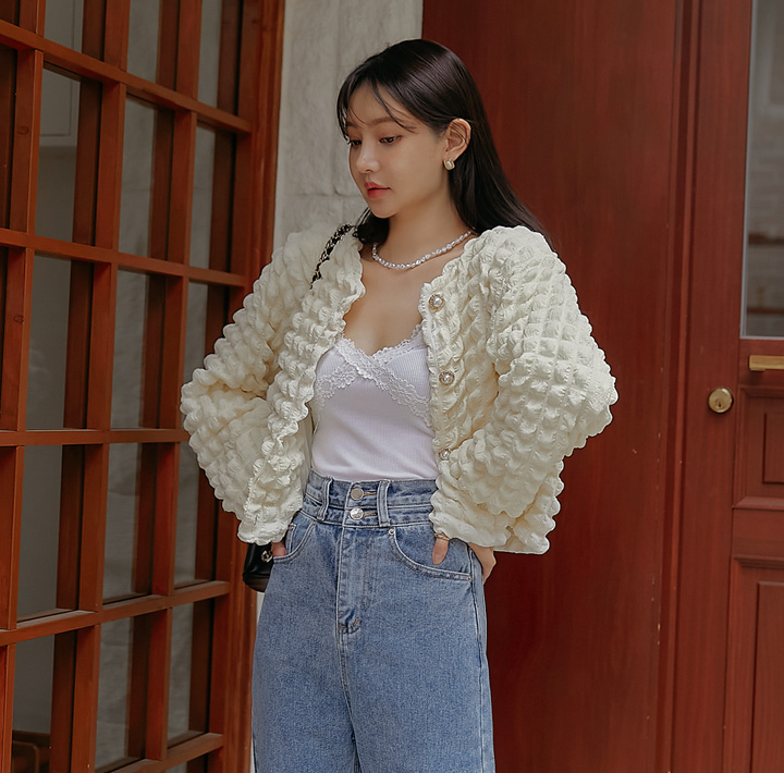 [OUTER] EMBOSSING PEARL BUTTON CARDIGAN
