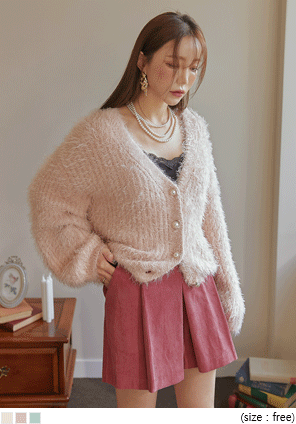[OUTER] TINA PEARL BUTTON FUR KNIT CARDIGAN WITH CELEBRITY _ 이서 (IVE) 착용