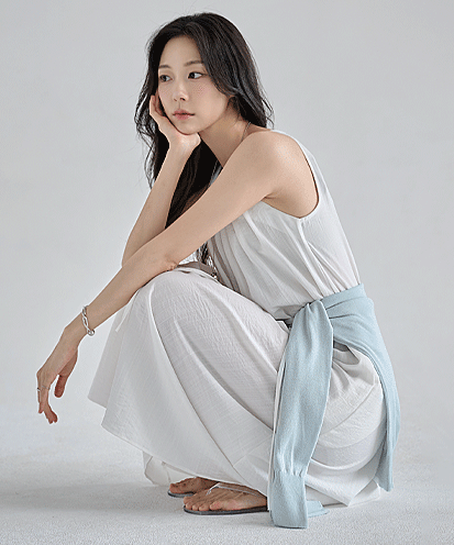 루넨 핀턱 백 오픈 슬리브리스 원피스 (여름/썸머/데일리룩/일상룩/페미닌룩/내추럴/휴양지/여행)