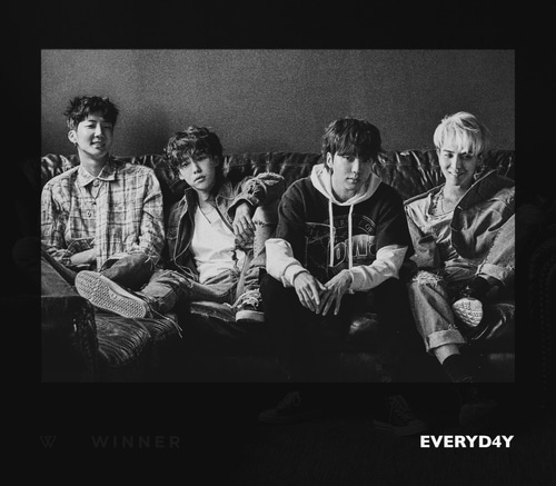 (NIGHT 버전/예약특전 양면포카+포스터 증정) WINNER(위너) - 정규 2집 앨범 SECOND ALBUM / EVERYD4Y