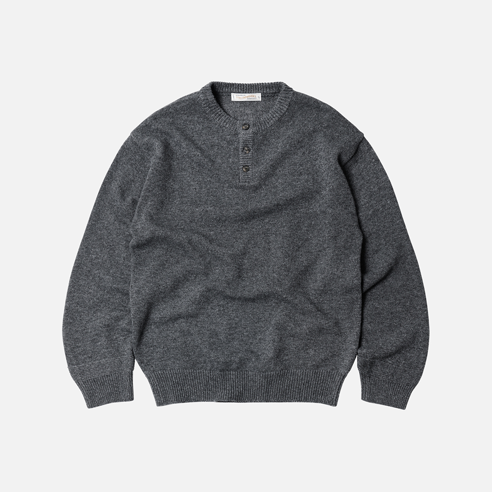 Wool henley neck knit _ charcoal