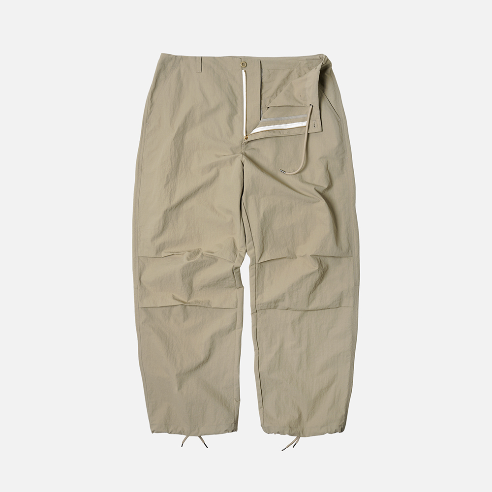 Nylon ripstop parachute pants _ beige