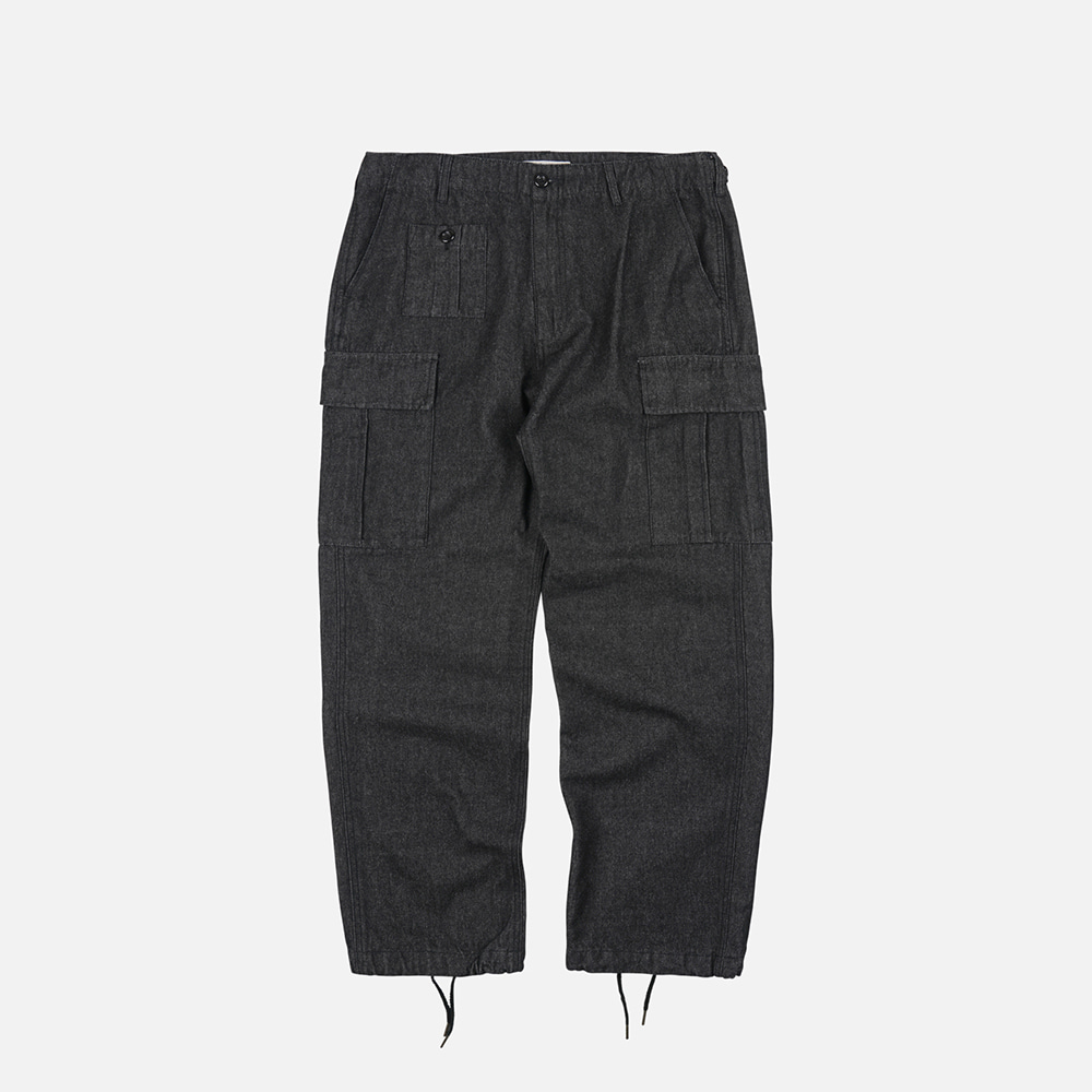 Army pocket cargo pants _ black denim