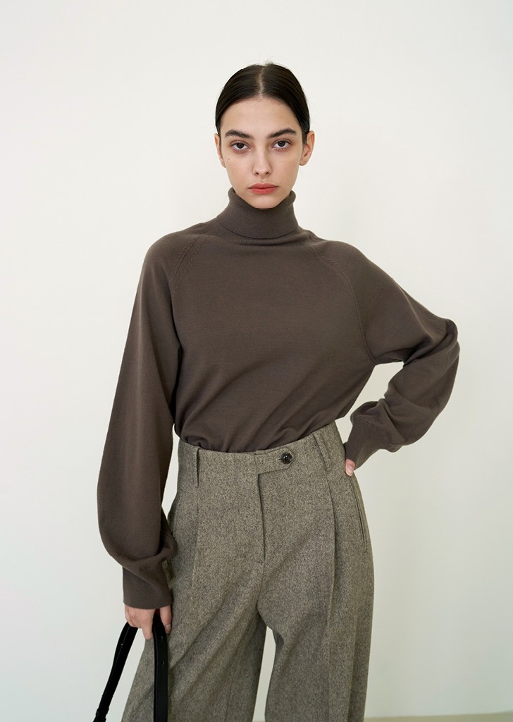 Wool Turtleneck Sweater Brown