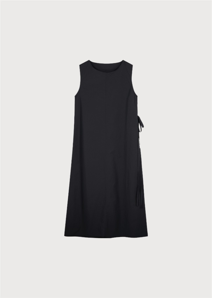 [SEASON OFF 30%] Back Slit Sleeveless Dress Black