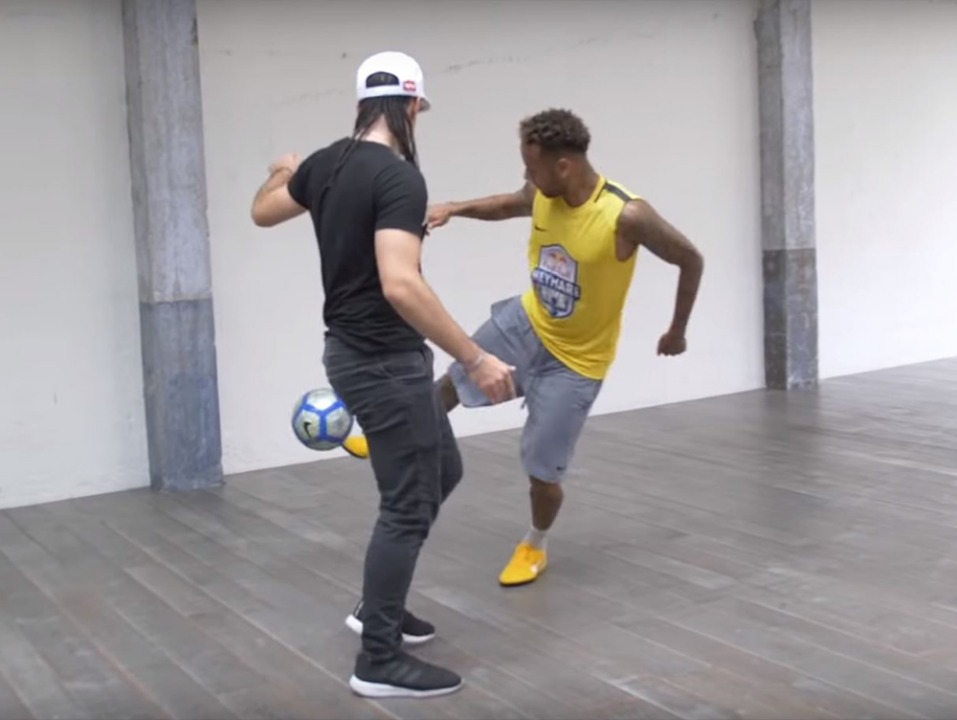 GOALSTUDIO Can Neymar Jr. be a freestyler? (ft. Séan Garnier)