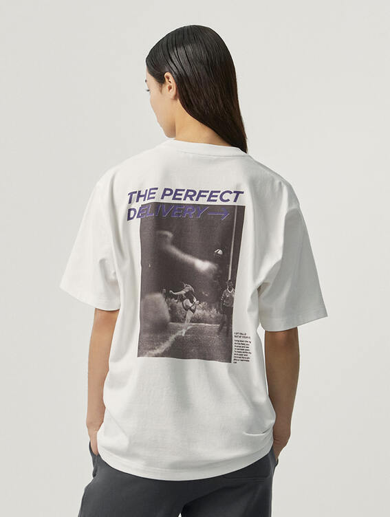 PERFECT DELIVERY TEE-WHITE